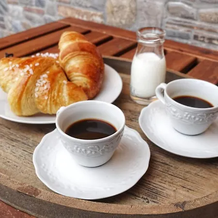 فندق مبيت وإفطار C'era Volta *